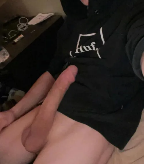 Thumbnail Rate My 18-Year-Old Cock on a Scale of 1 to 10 | Ratemycock