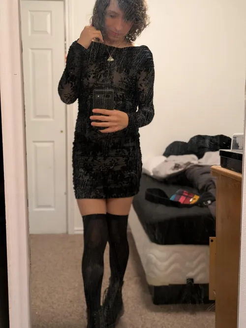 Thumbnail vacuumthecontinuum's Night Out Outfit in Femboy Category