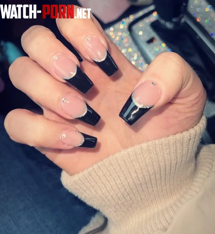 Do my long nails make you weak  by mistressmolly77