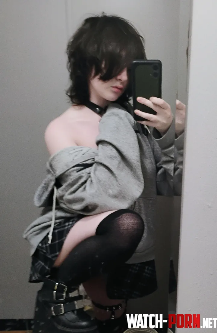 its winter and im getting deathly pale again 3  by slowly-rotting-dying