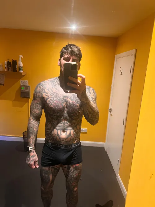 Thumbnail Acceptable-Treacle82: A Peek into HotGuysWithTattoos World