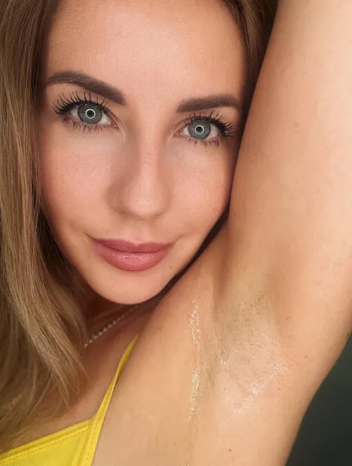 Thumbnail Sweaty Pits Calling: Dive into Armpit Fetish with Emily_Love_feet