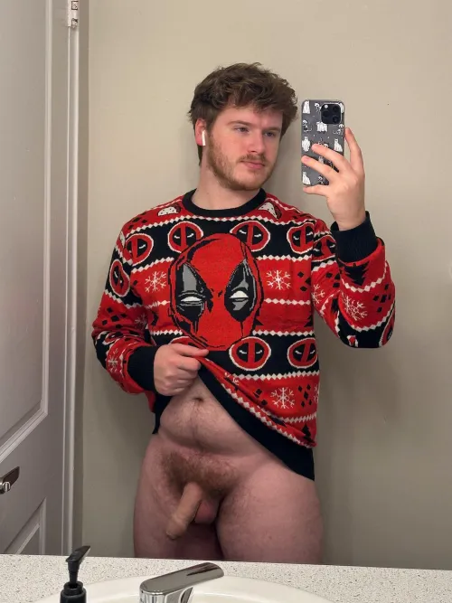 Thumbnail Festive Scruff: A Christmas Look