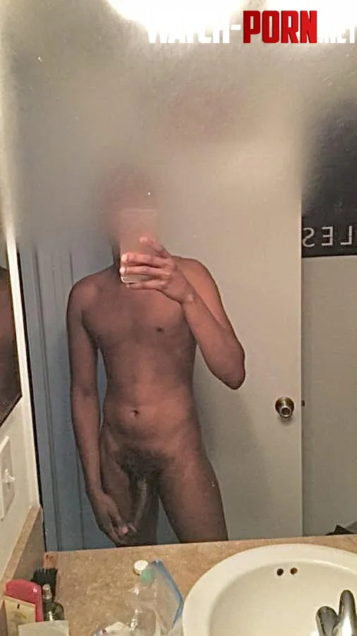 30 Looking for young bros to suck in Ft Lauderdale Hosting at my place  by SexyBBC8