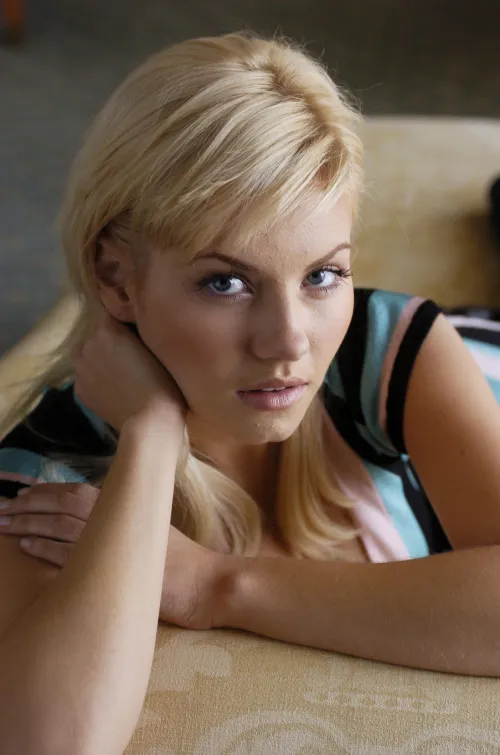 Thumbnail Elisha Cuthbert: A Definition of Beauty by blood_smoker