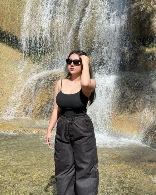 Thumbnail Capturing the Majestic Beauty of Waterfalls through Lenses | figurephilosopher | 2busty2hide