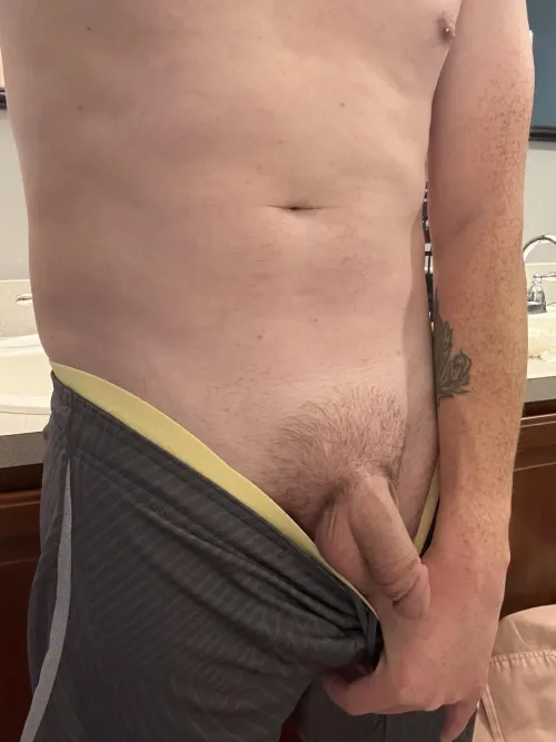 Thumbnail Seeking Volunteers: Who Wants to Suck It? Dive in with sammyy203 | BoysGoneWild