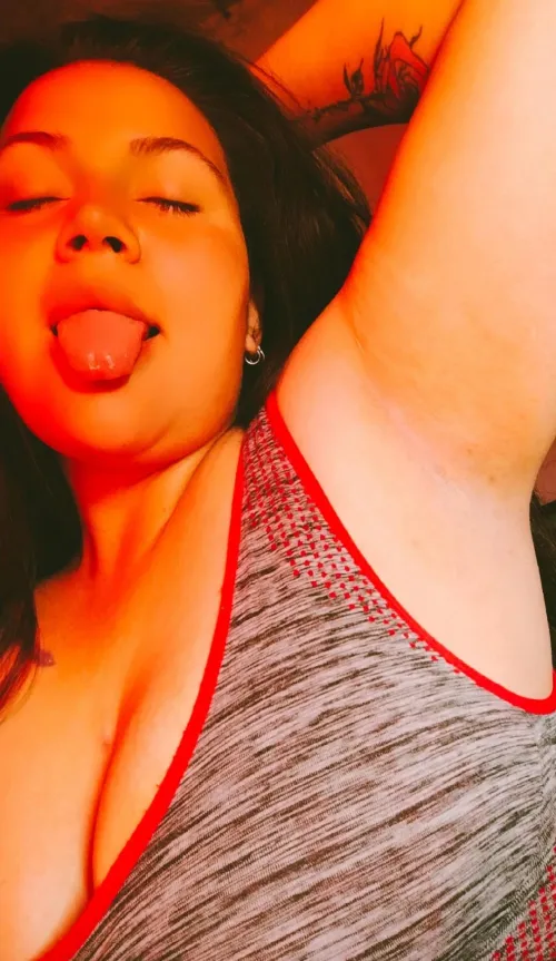 Thumbnail Exploring Armpit Preferences: Chubby Armpits Discussion by addiisoon | armpitfetish