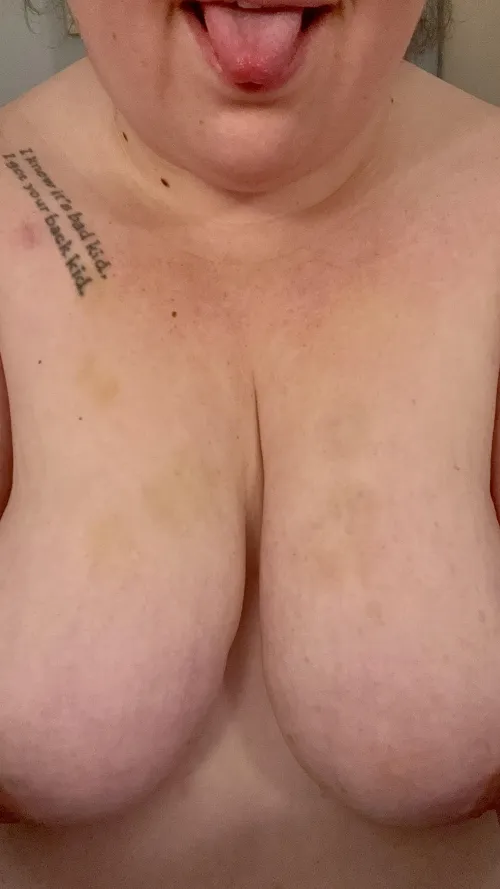 Thumbnail 'Have Some Bruises Forming' - A Bold Statement by Plastic-Bluebird6073 | SSBBW