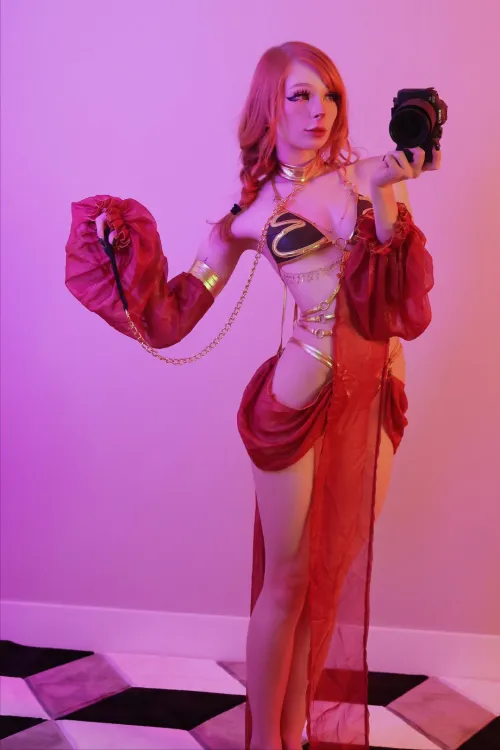 Thumbnail Cosplay Sensation: Slave Leia Starwars by lolalovegood