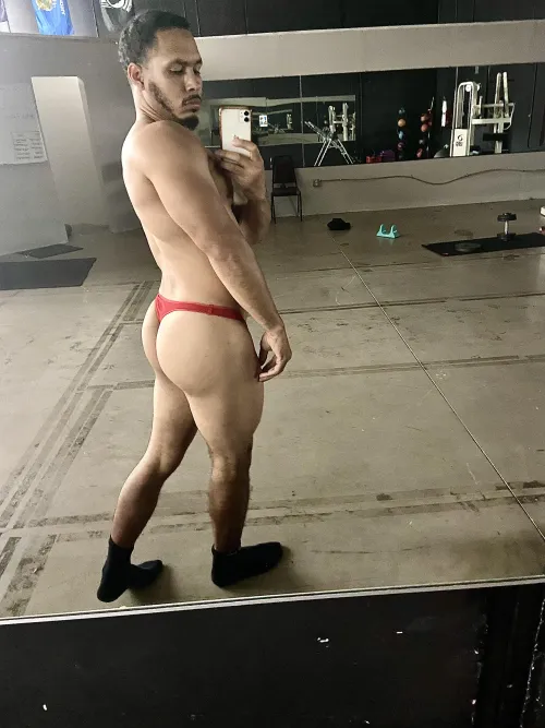 Thumbnail OfficialOGString's Workout Progress Check: A GayThong Favorite