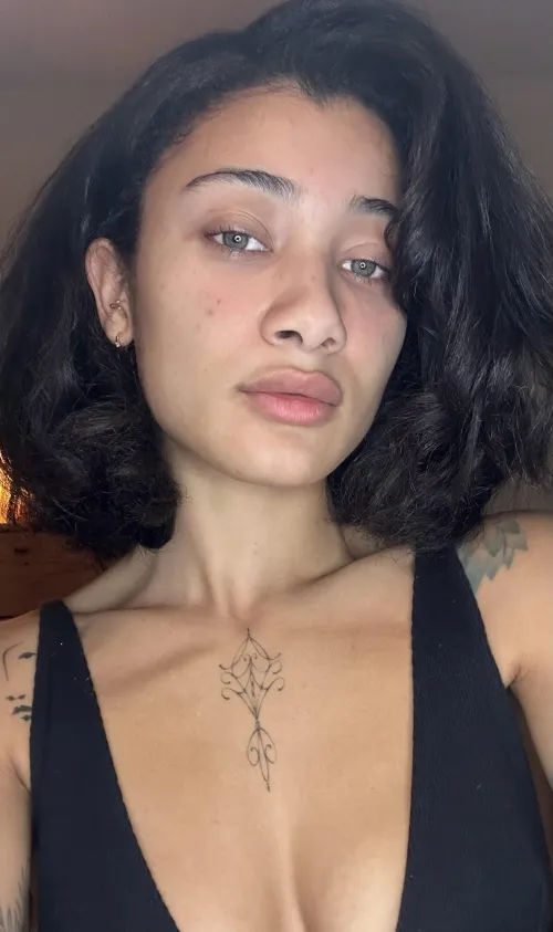 Thumbnail Jamaican Sicilian Beauty Unveiled: MulberryGlum4991's MixedRaceGirls Perspective