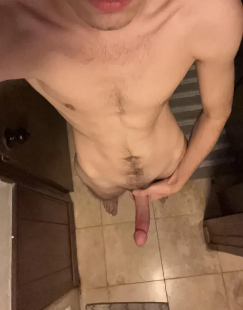 Thumbnail Who letting me slide in 18: Desperate_Leader496 on ratemycock