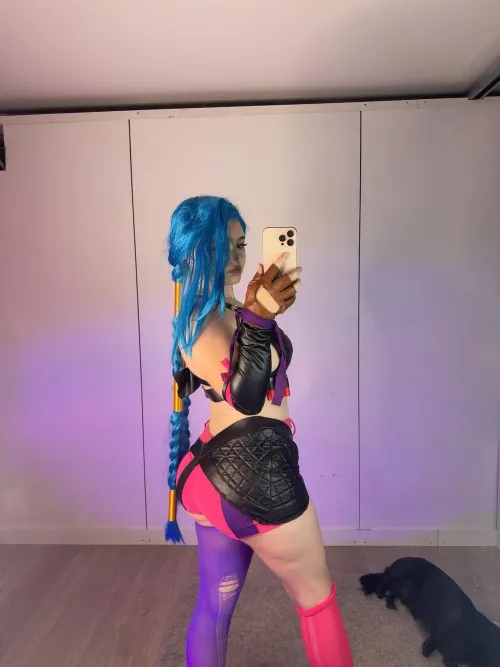 Thumbnail Jinx Cosplay from Arcanen: A Creativity Showcase by graciewaifux | Cosplaybutts Category