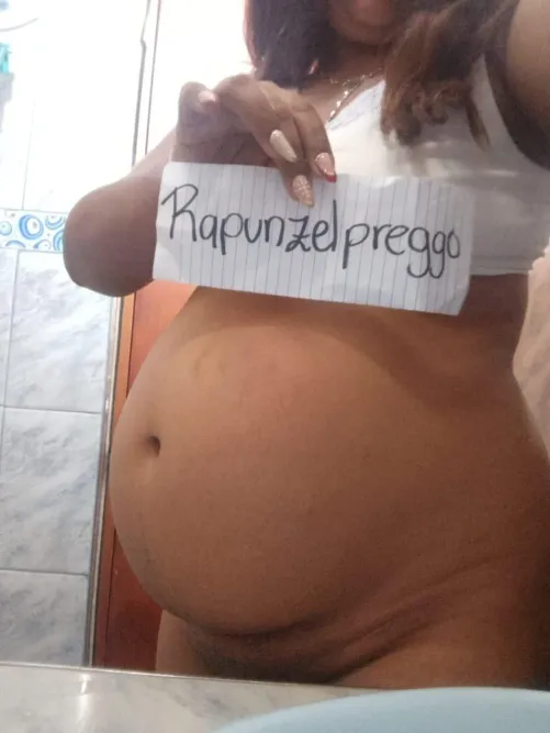 Thumbnail rapunzelpreggo's Update: 6 Months Pregnant and Loving Milk