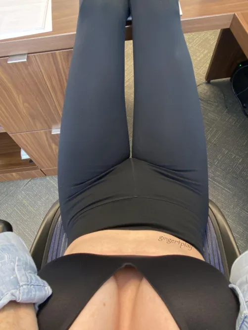 Thumbnail Unveiling _ginger4play's Office Break YogaPants Routine - YogaPants