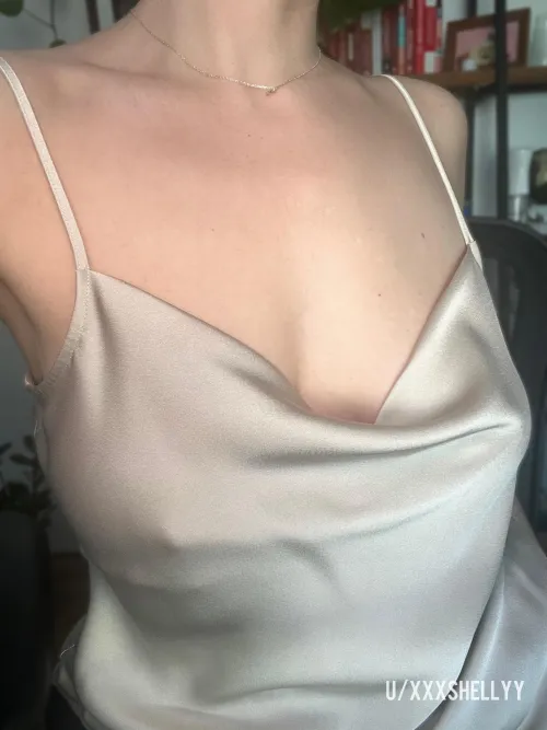 Thumbnail Confidence in Sensuality: The Beauty of Going Braless by xxxshellyy