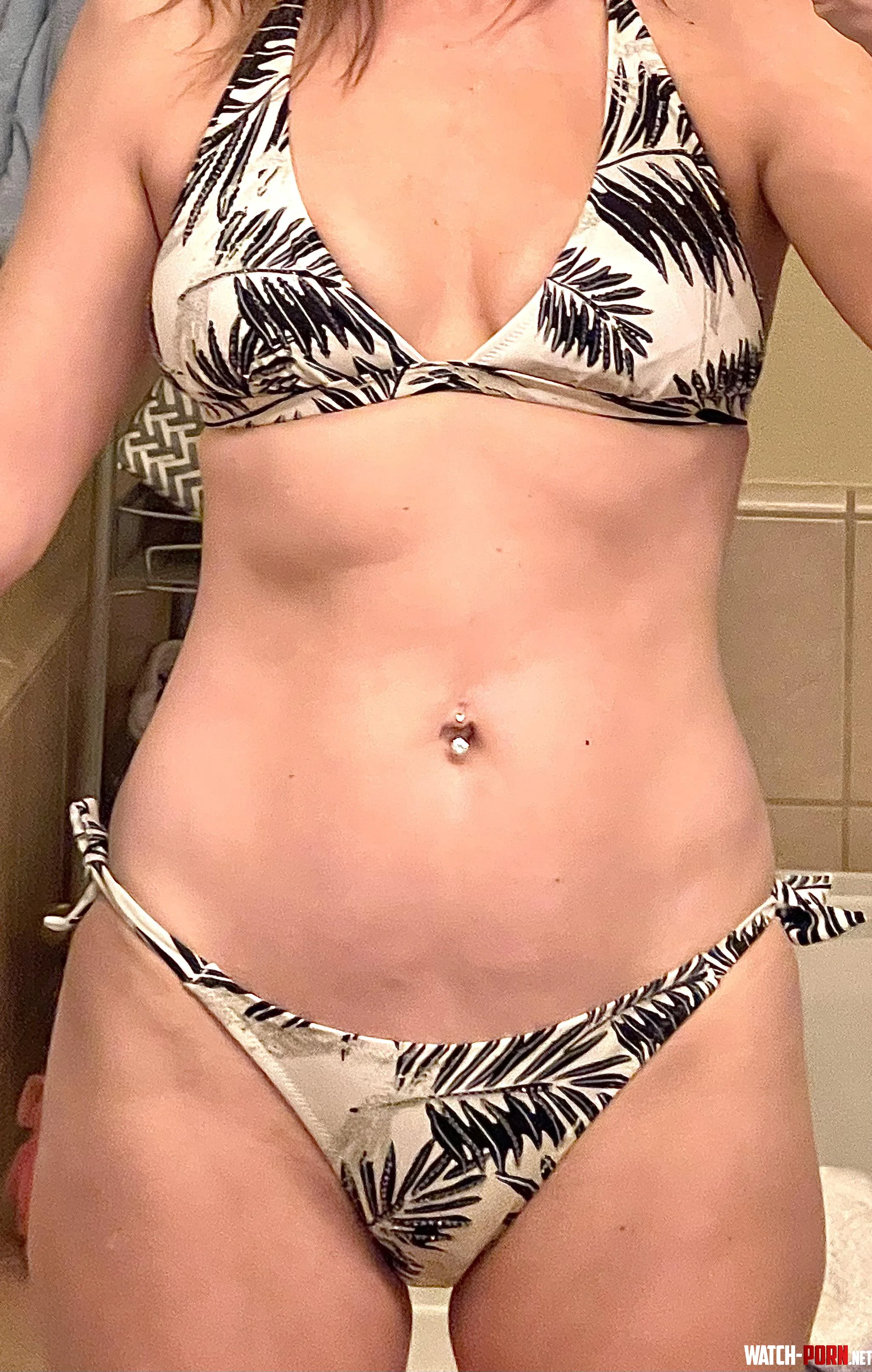 39f bikini bulge  by BuyerSad9510