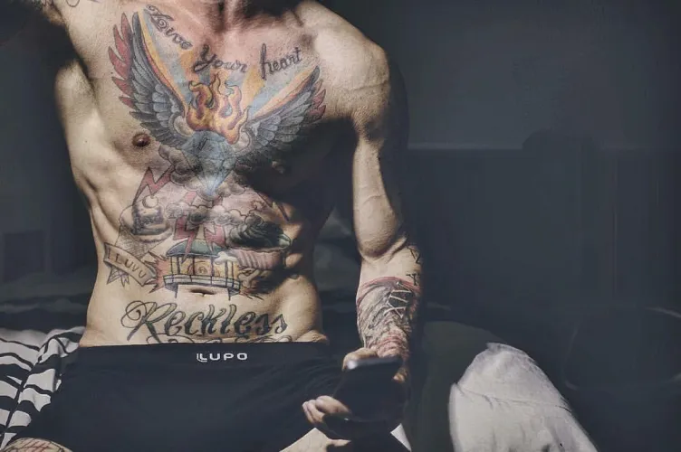 Thumbnail KoPED14 Considers a Bulking Season for Hot Guys with Tattoos