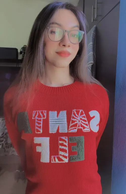 Thumbnail BennieBunny_'s Christmas Sweater Story - A Funny Femboy Tale