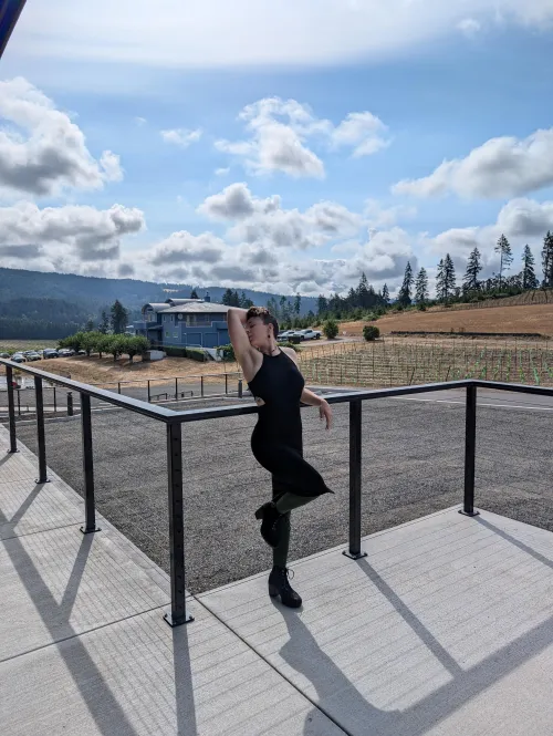 Thumbnail Classy Gal at a Winery: Fitty_Kitty291's Adventure