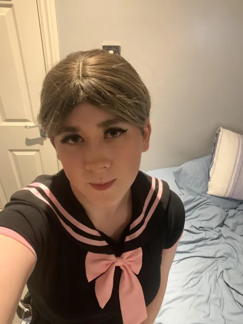 Thumbnail Styling Tips: Black and pink is the best combo by Shelby1705 - femboy Category