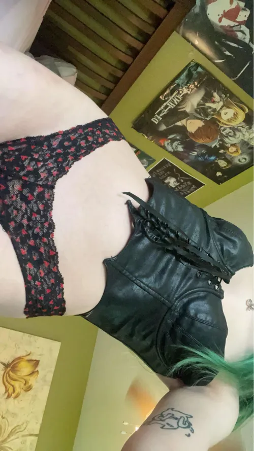 Thumbnail Desire for Panties to be Ripped Off Expressed by highitslily333