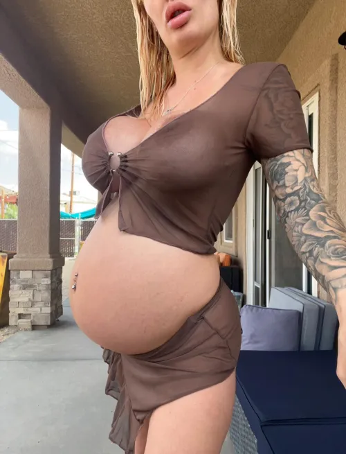 Thumbnail roxrosexo's Preggo Confession: Average or Hot Baby Body?