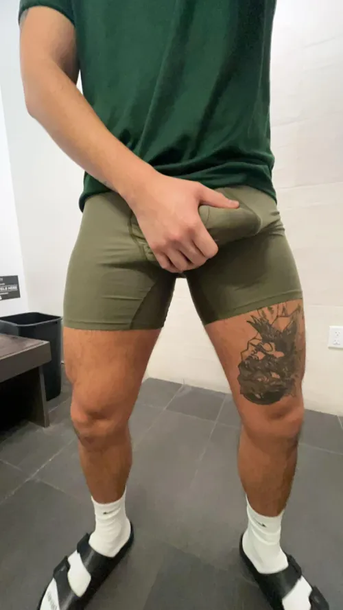 Thumbnail Unveiling 22 Bi Idaho: Dive into the World of Bulges with brokecollegebo