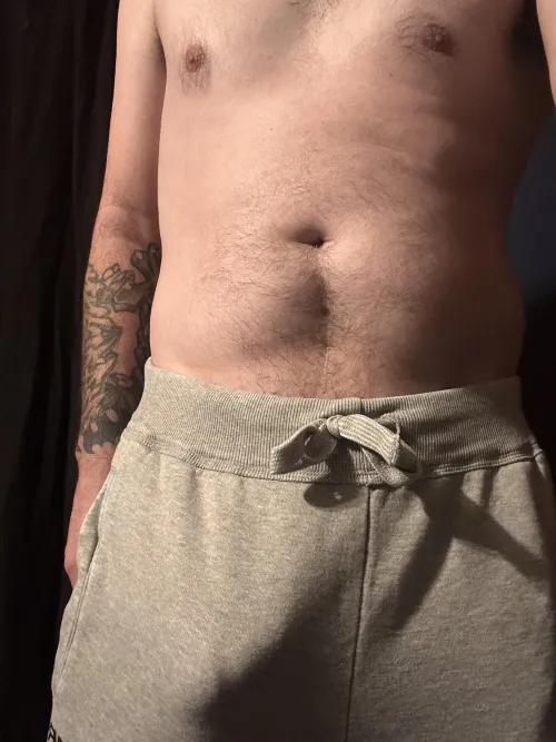 Thumbnail Danderdood9: Friday Sweatpants Bulge Vibes at 39