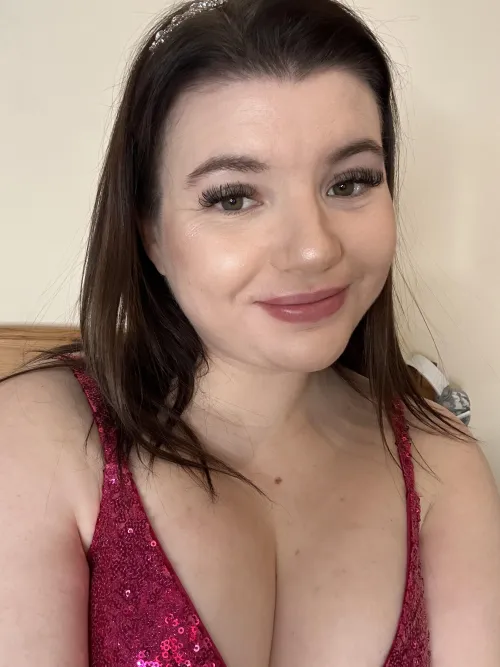 Thumbnail Sparkly Moments with summerpeachxox - Brunette Glitz