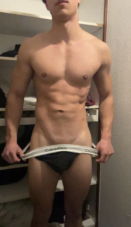 Thumbnail Making a Statement: Select_Equipment4297 in a Thong