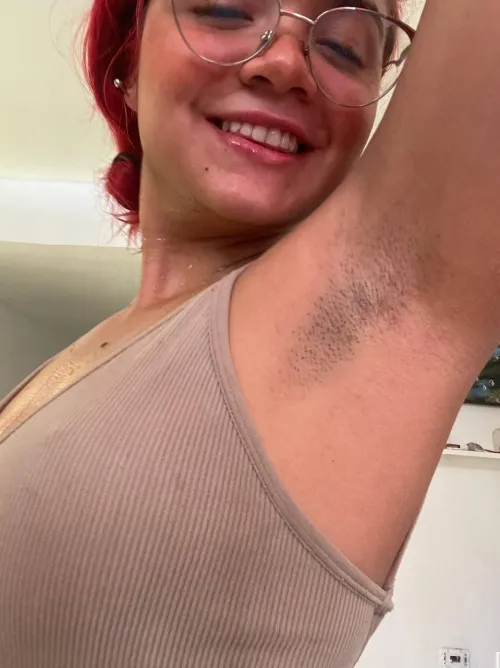 Thumbnail Do You Like Them Sweaty? Exploring Armpit Fetish by WelshKellyy