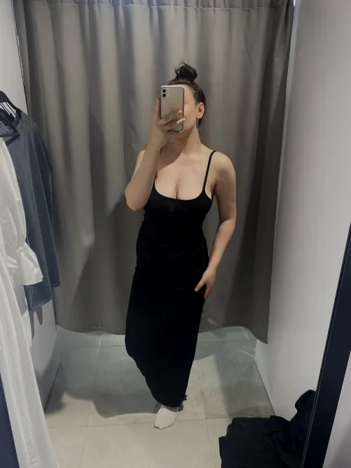 Thumbnail Mall Fashion Dilemma: bellaxxlove's MirrorSelfie