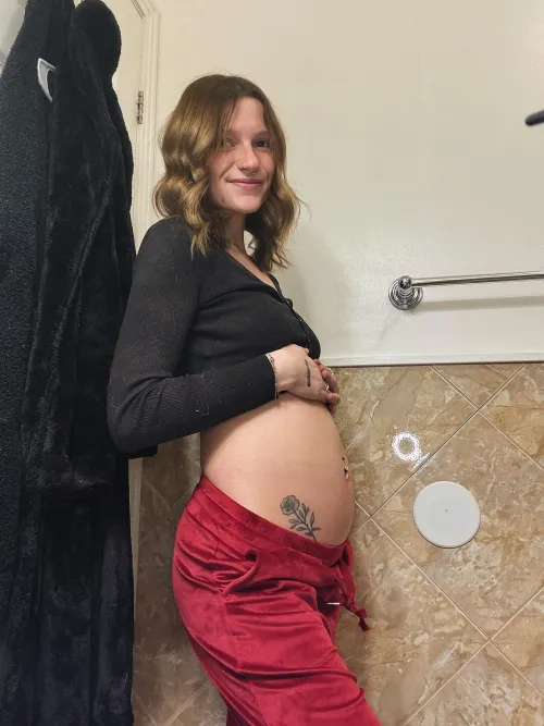 Thumbnail Watch Me Get Fucked at 20 Weeks Pregnant - A BabeBecss14 Experience in PregnantPorn