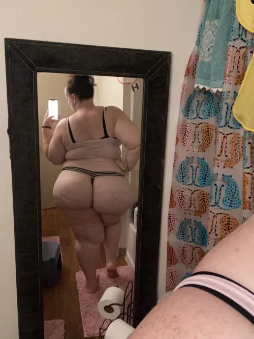 Thumbnail Embracing the Thiccness with BiggBootyyStormy | thickwhitegirls