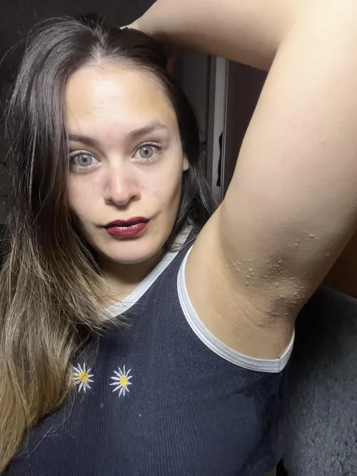 Thumbnail Armpit  by camovalen