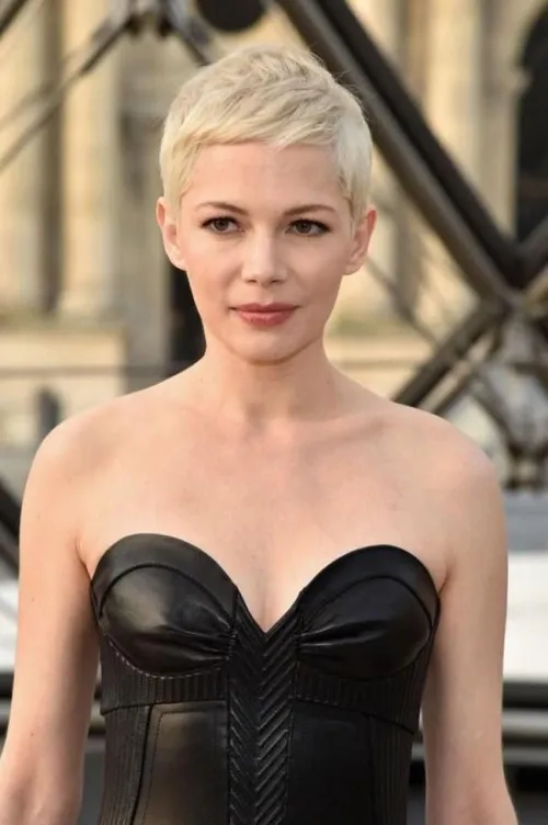 Thumbnail Need_for_woman Captures the Beauty of Michelle Williams