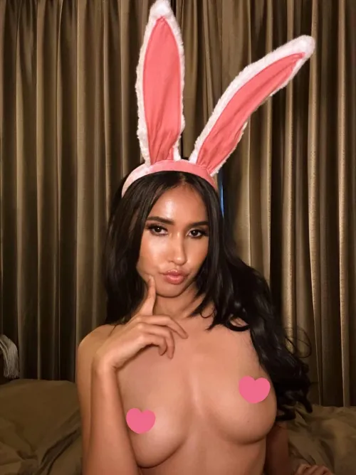 Thumbnail Explore the World of 'Bunny Tits' with Pocalovee123