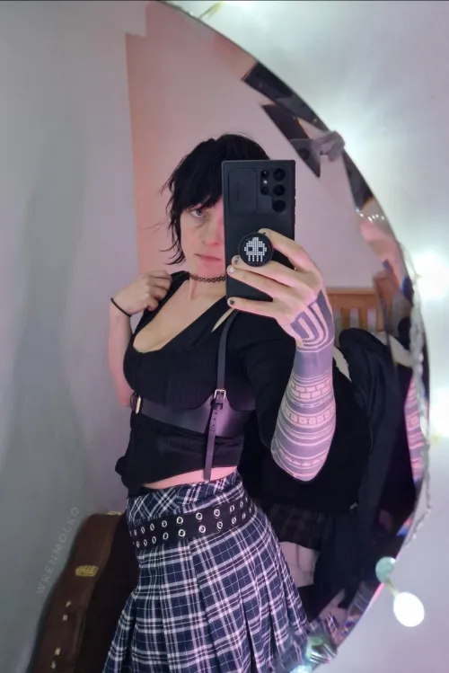 Thumbnail Embracing Goth Moms with mistermissus86 | MirrorSelfie