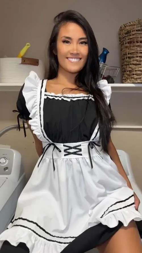 Thumbnail French Maid Fantasies: Join sunshinemaidxo's Journey