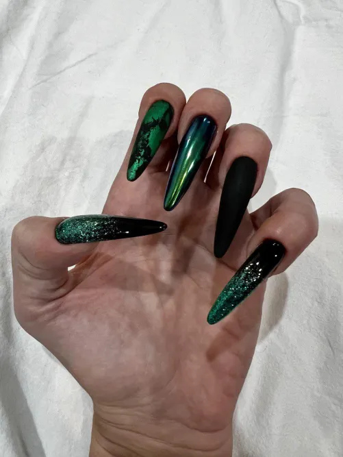 Thumbnail NailFetish Alert: Unveiling 'My new nails' by Juliadomaina