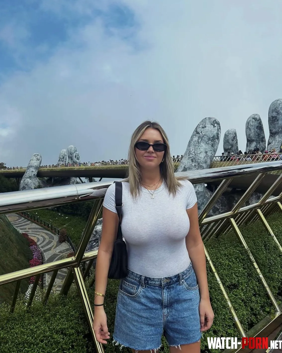 Busty Tourist by wideboyy