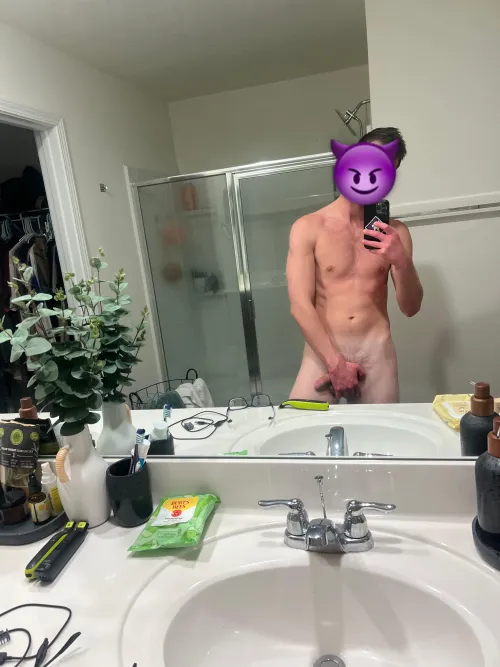 Thumbnail Hungnerd17 Seeks Hungry Holes | gaymersgonewild