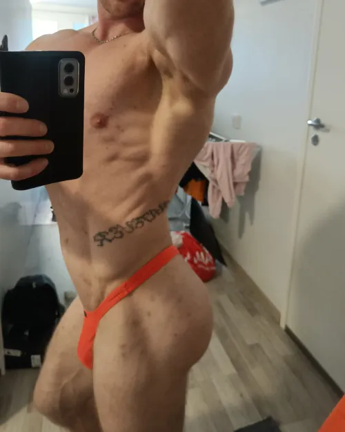 Thumbnail Unveiling the Charms of Old Pose Pics in Gay Thong Trends by seikkailija85