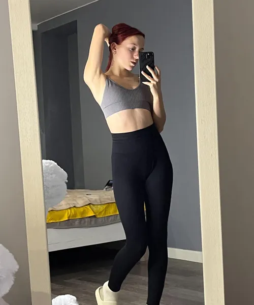 Thumbnail MirrorSelfie: Pre-workout Selfies by Porcelain_Fox