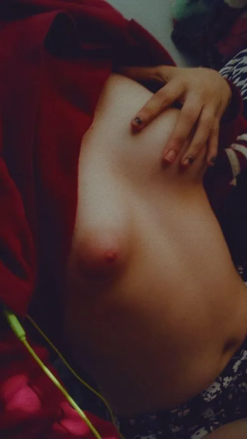 Thumbnail Daddy, Rate My Petite Teen Tits at 18 by throwaway_key1 | RateMyBoobs