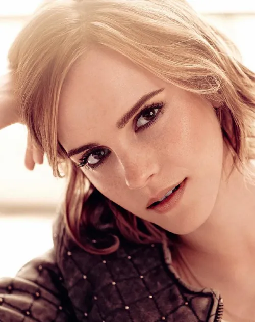 Thumbnail Elegant Emma Watson by Long_oil_ | PrettyGirls