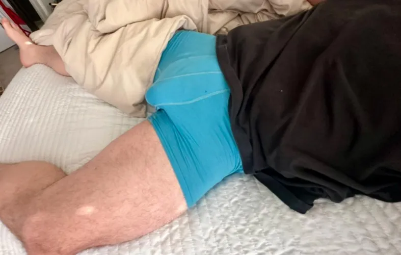 Thumbnail Patbigbear's Casual Revelation: 'Lazy Morning Bulge' - A Bulges Perspective