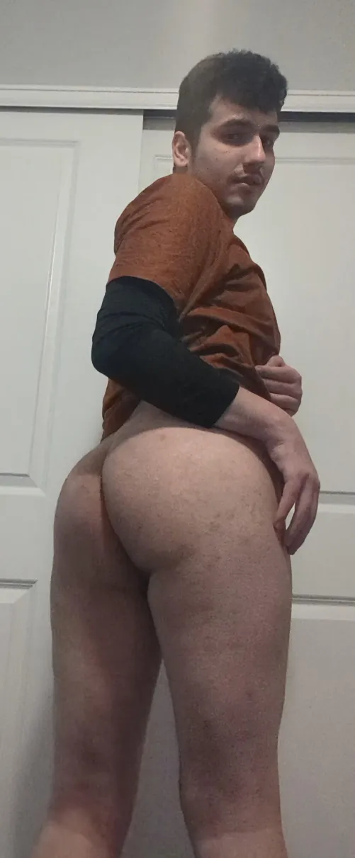 Thumbnail Exploring Sensual Desires: Does My Ass Turn You On? by Bluedream750 in manass Category